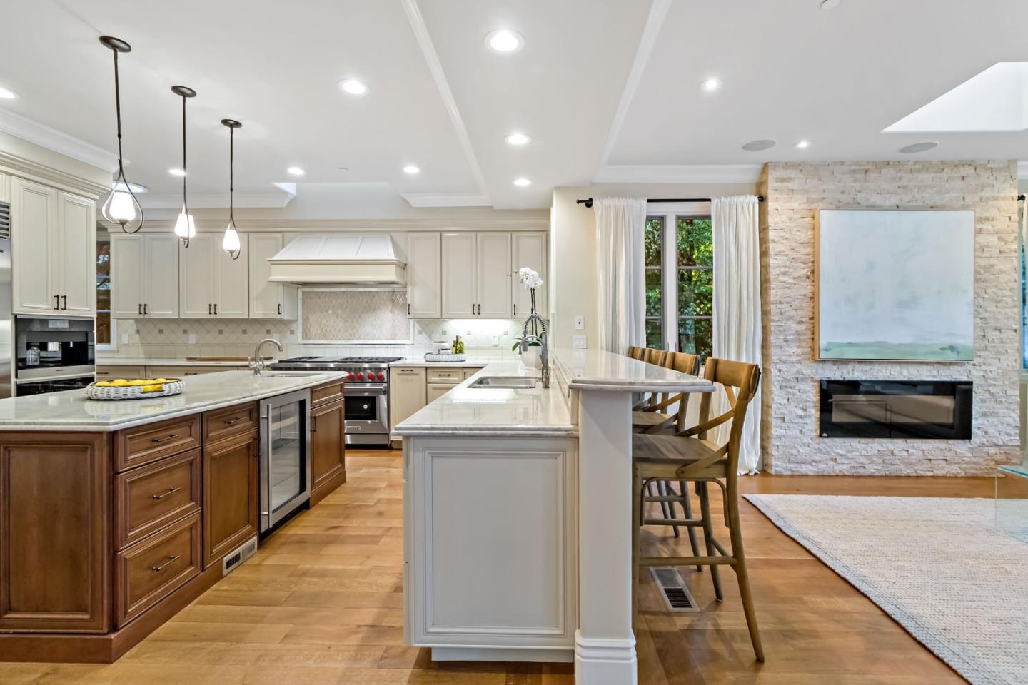 Detail Gallery Image 13 of 41 For 627 Tennyson Ave, Palo Alto,  CA 94301 - 6 Beds | 6/1 Baths