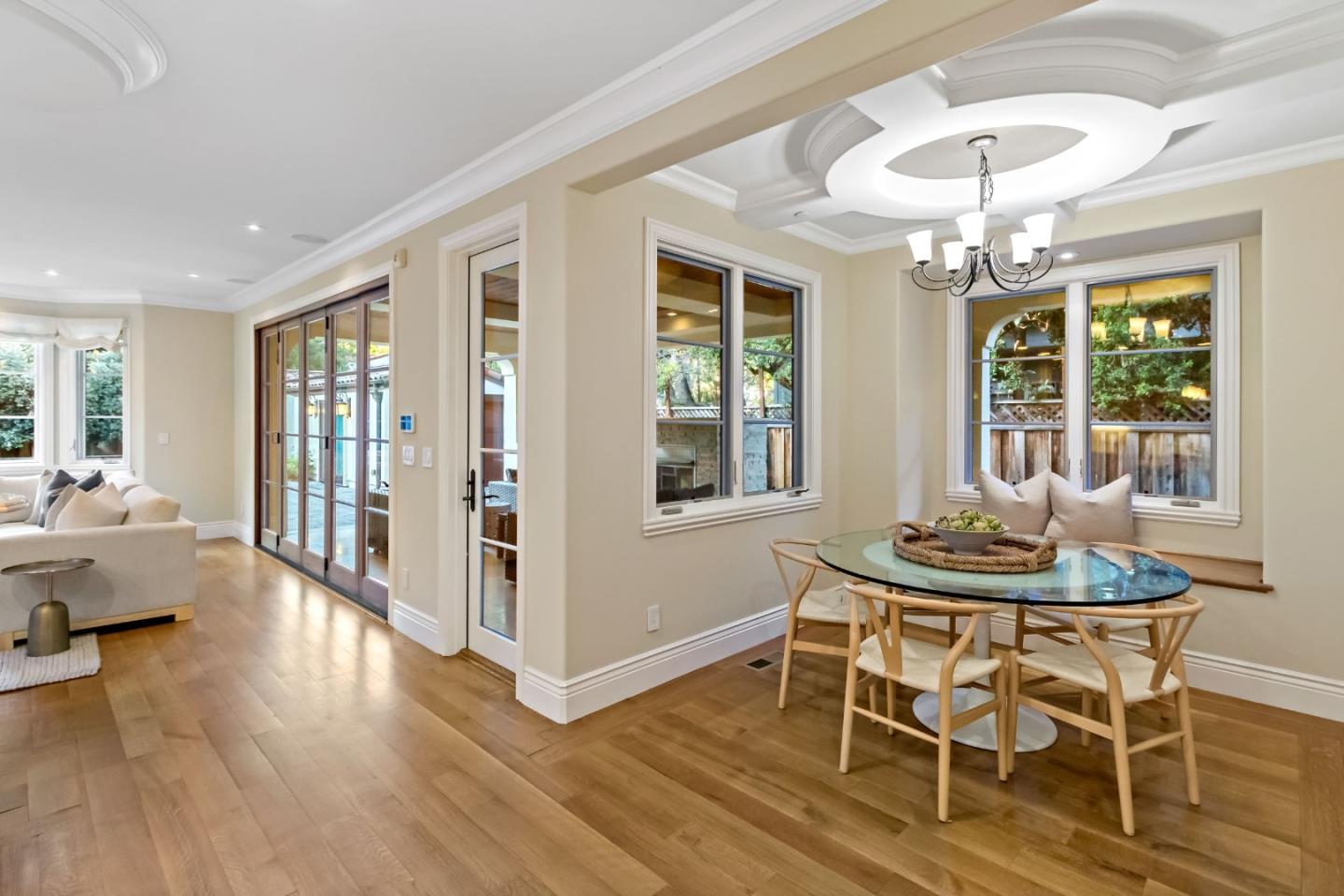 Detail Gallery Image 14 of 41 For 627 Tennyson Ave, Palo Alto,  CA 94301 - 6 Beds | 6/1 Baths