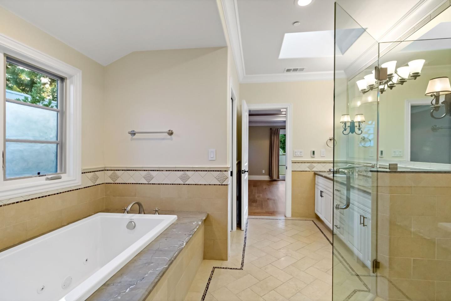 Detail Gallery Image 19 of 41 For 627 Tennyson Ave, Palo Alto,  CA 94301 - 6 Beds | 6/1 Baths