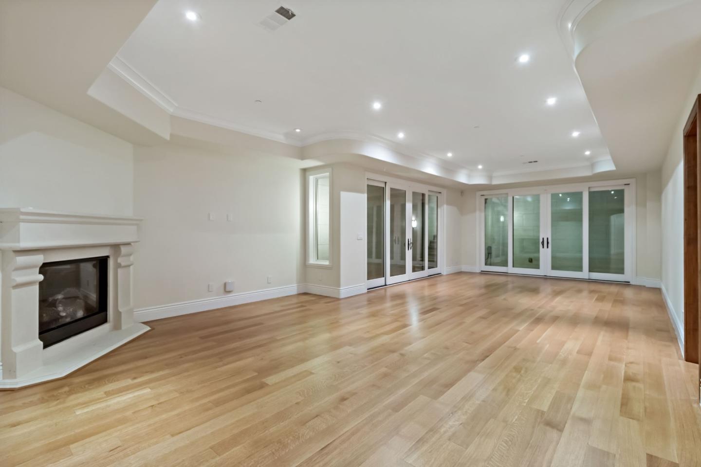 Detail Gallery Image 27 of 41 For 627 Tennyson Ave, Palo Alto,  CA 94301 - 6 Beds | 6/1 Baths