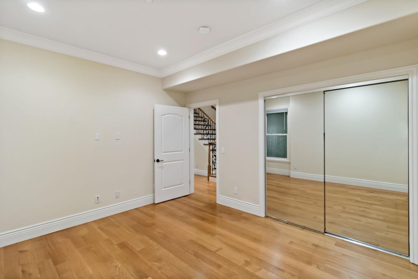 Detail Gallery Image 33 of 41 For 627 Tennyson Ave, Palo Alto,  CA 94301 - 6 Beds | 6/1 Baths