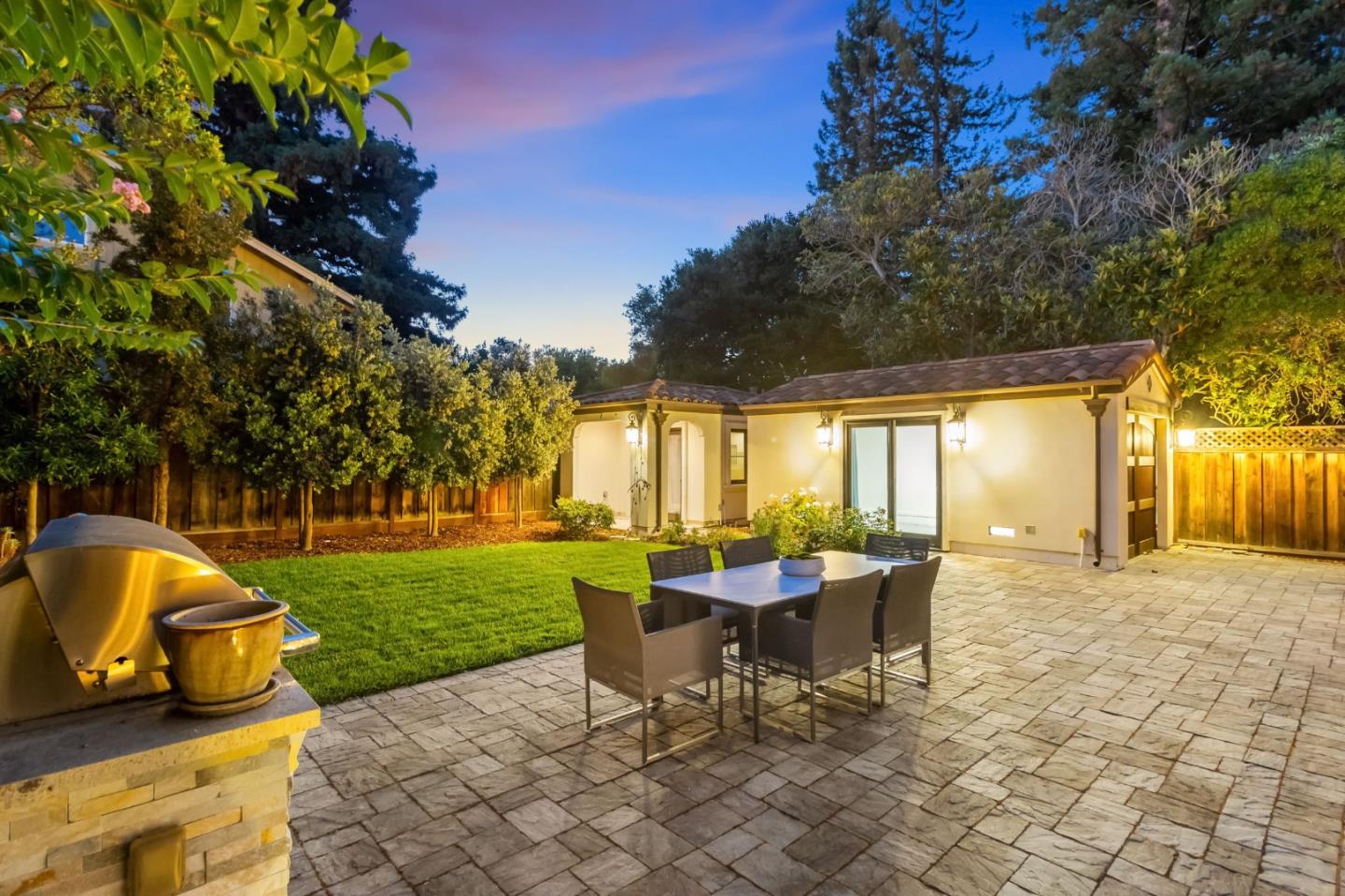 Detail Gallery Image 36 of 41 For 627 Tennyson Ave, Palo Alto,  CA 94301 - 6 Beds | 6/1 Baths