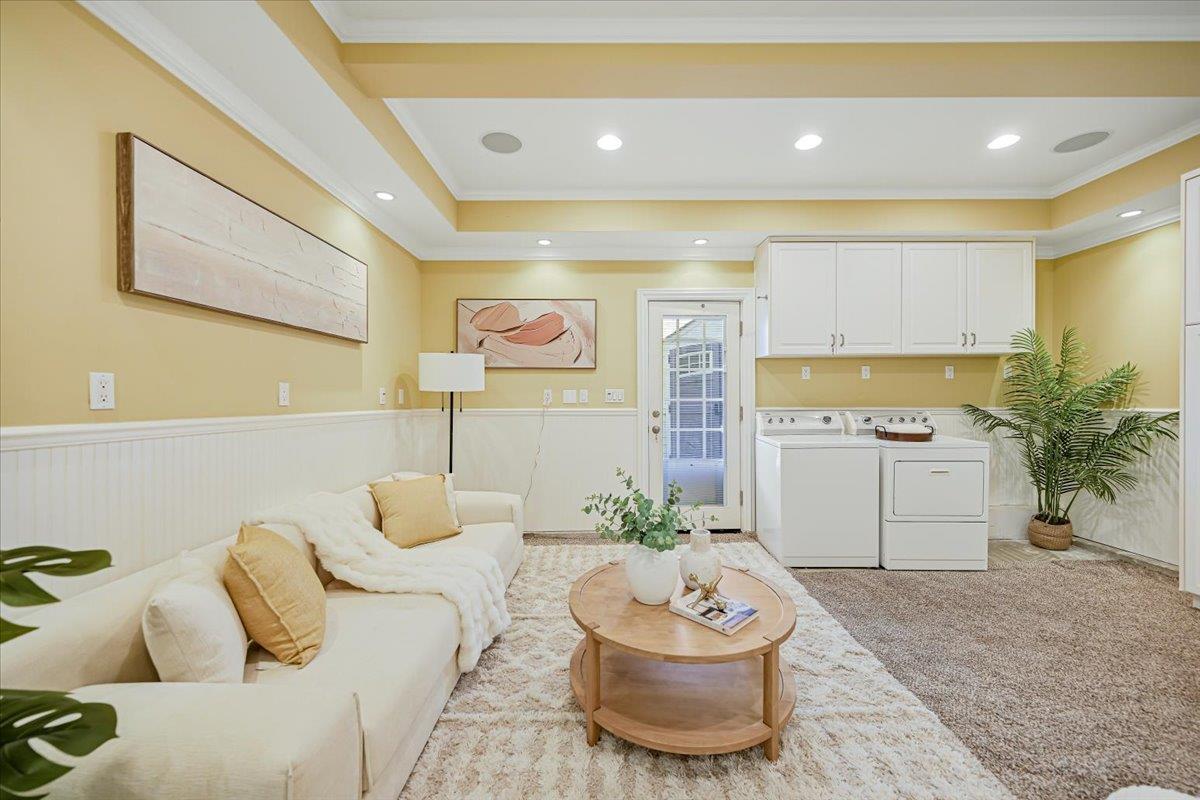 Detail Gallery Image 40 of 61 For 131 Northampton Ln, Belmont,  CA 94002 - 4 Beds | 2/1 Baths