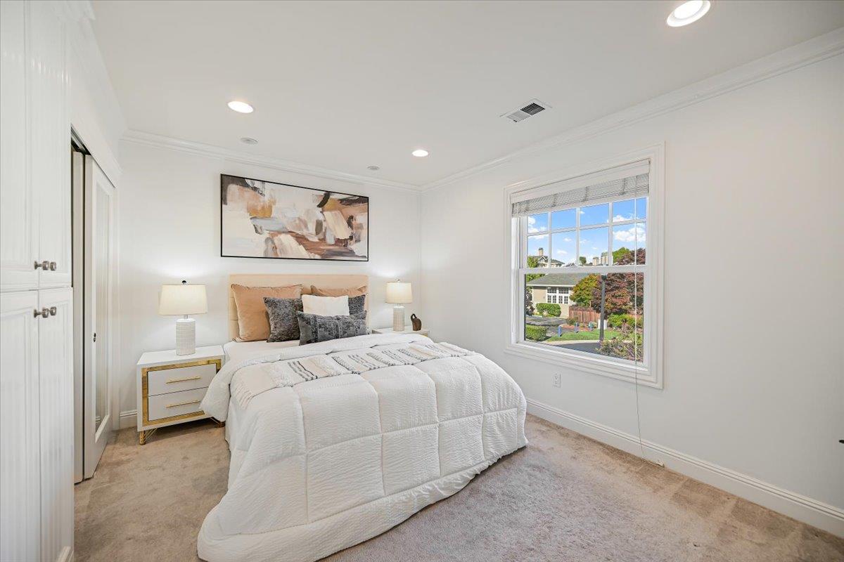 Detail Gallery Image 41 of 61 For 131 Northampton Ln, Belmont,  CA 94002 - 4 Beds | 2/1 Baths