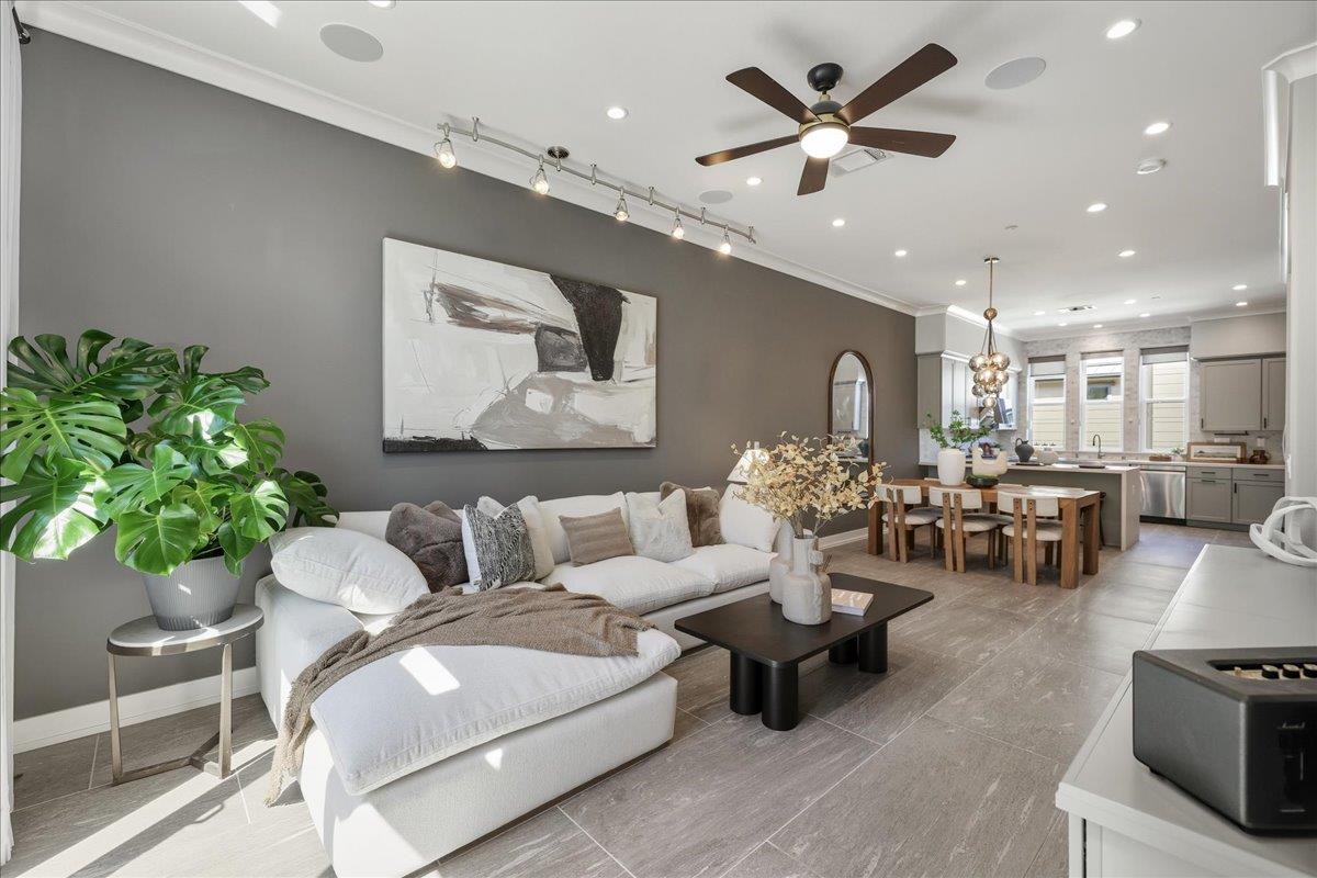 Detail Gallery Image 12 of 49 For 1956 Montecito Ave, Mountain View,  CA 94043 - 3 Beds | 2/1 Baths