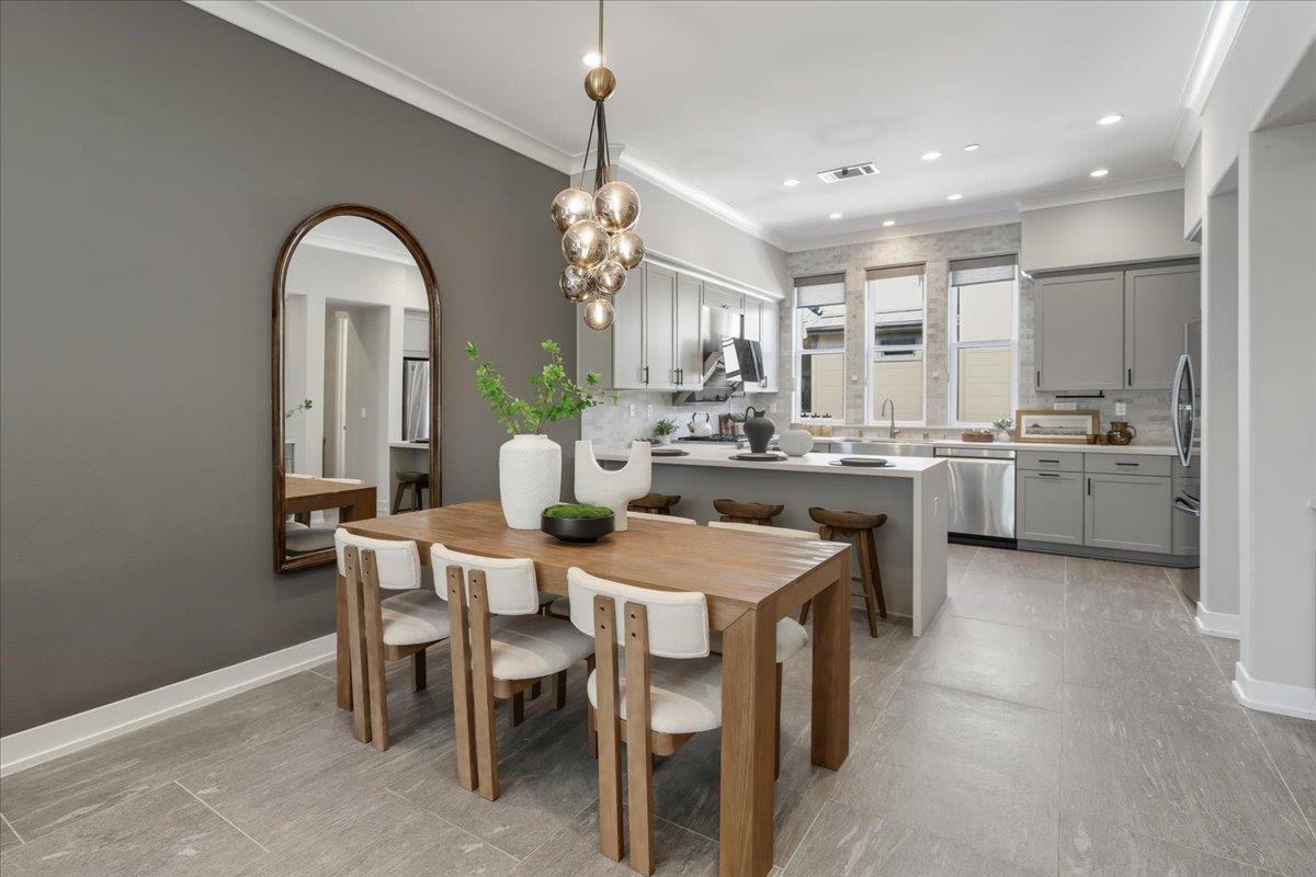 Detail Gallery Image 13 of 49 For 1956 Montecito Ave, Mountain View,  CA 94043 - 3 Beds | 2/1 Baths