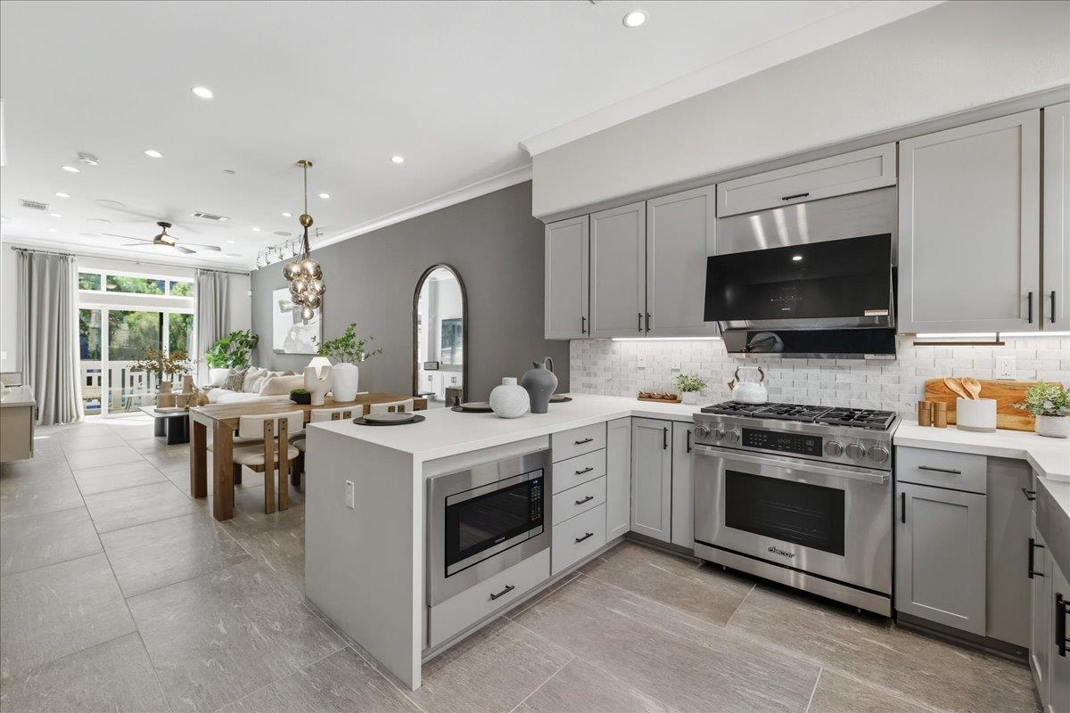 Detail Gallery Image 16 of 49 For 1956 Montecito Ave, Mountain View,  CA 94043 - 3 Beds | 2/1 Baths