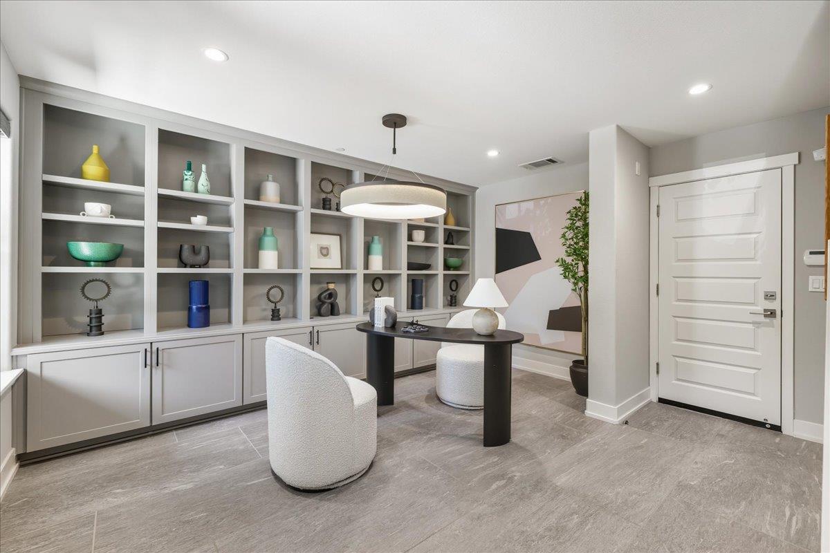 Detail Gallery Image 4 of 49 For 1956 Montecito Ave, Mountain View,  CA 94043 - 3 Beds | 2/1 Baths