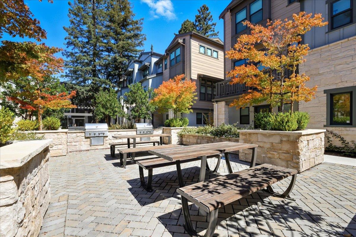 Detail Gallery Image 45 of 49 For 1956 Montecito Ave, Mountain View,  CA 94043 - 3 Beds | 2/1 Baths