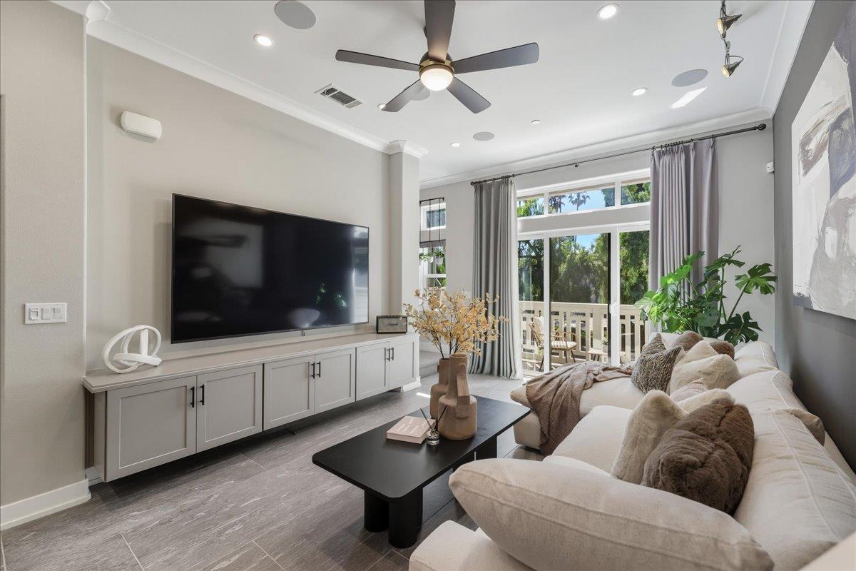 Detail Gallery Image 9 of 49 For 1956 Montecito Ave, Mountain View,  CA 94043 - 3 Beds | 2/1 Baths