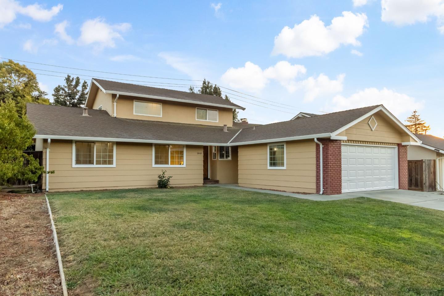 Front Image Thumbnail for ML82022765