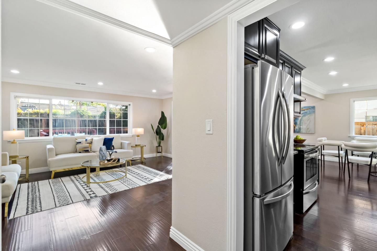 Detail Gallery Image 11 of 58 For 3843 Yerba Buena Ave, San Jose,  CA 95121 - 4 Beds | 3 Baths