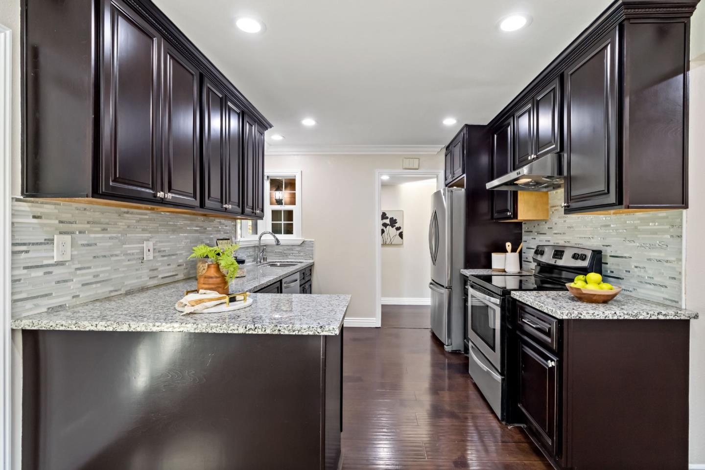 Detail Gallery Image 27 of 58 For 3843 Yerba Buena Ave, San Jose,  CA 95121 - 4 Beds | 3 Baths