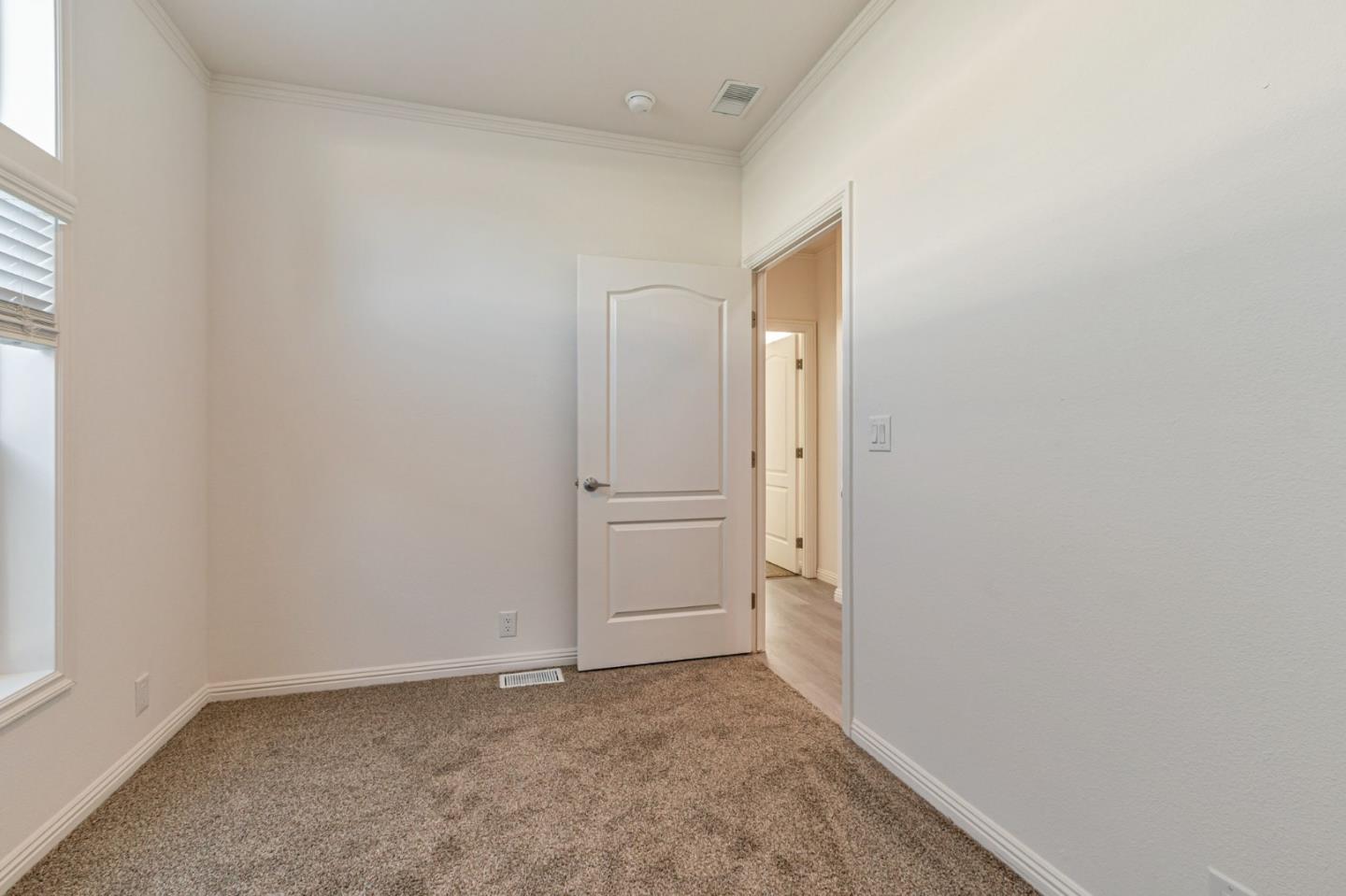 Detail Gallery Image 23 of 47 For 2150 Almaden Rd Rd #147,  San Jose,  CA 95125 - 3 Beds | 2 Baths