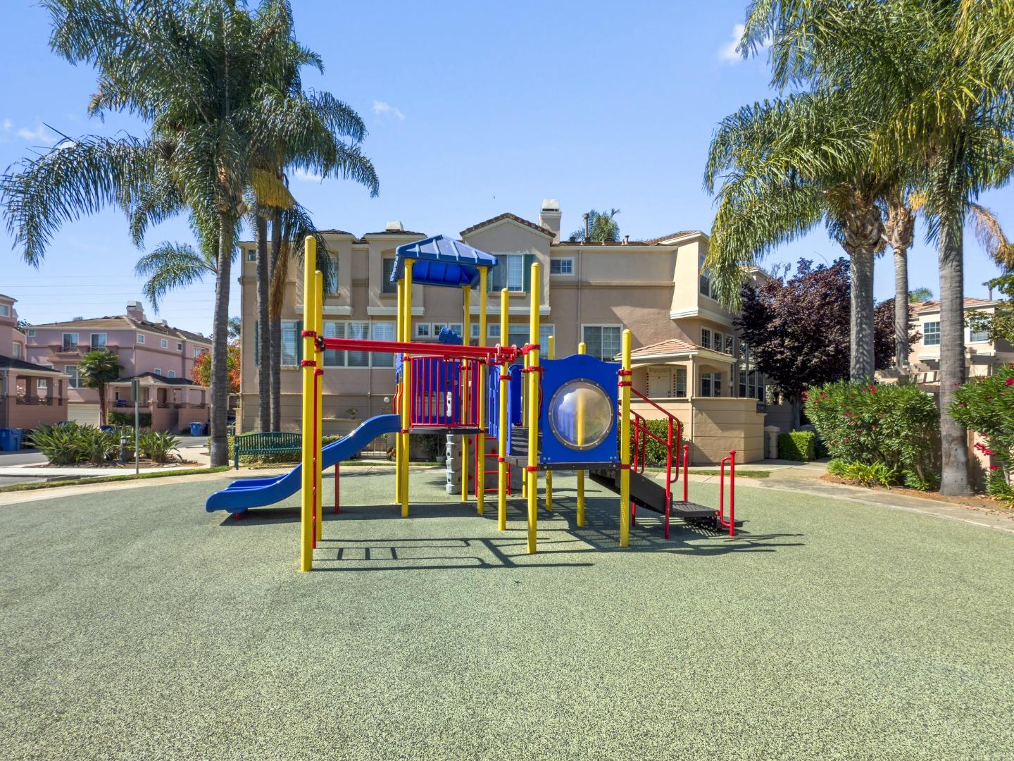 Detail Gallery Image 40 of 44 For 392 Terra Mesa Way, Milpitas,  CA 95035 - 3 Beds | 2/1 Baths