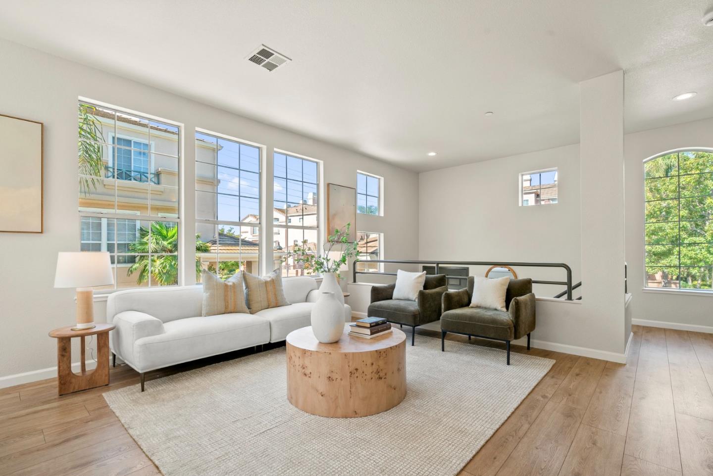 Detail Gallery Image 9 of 44 For 392 Terra Mesa Way, Milpitas,  CA 95035 - 3 Beds | 2/1 Baths