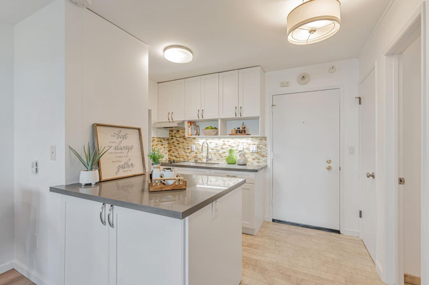 Detail Gallery Image 8 of 42 For 4 Anchor Dr #F230,  Emeryville,  CA 94608 - 0 Beds | 1 Baths