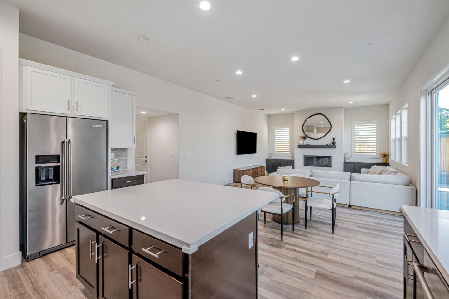 Detail Gallery Image 13 of 43 For 117 Haven Cir, Pleasant Hill,  CA 94523 - 4 Beds | 4/1 Baths