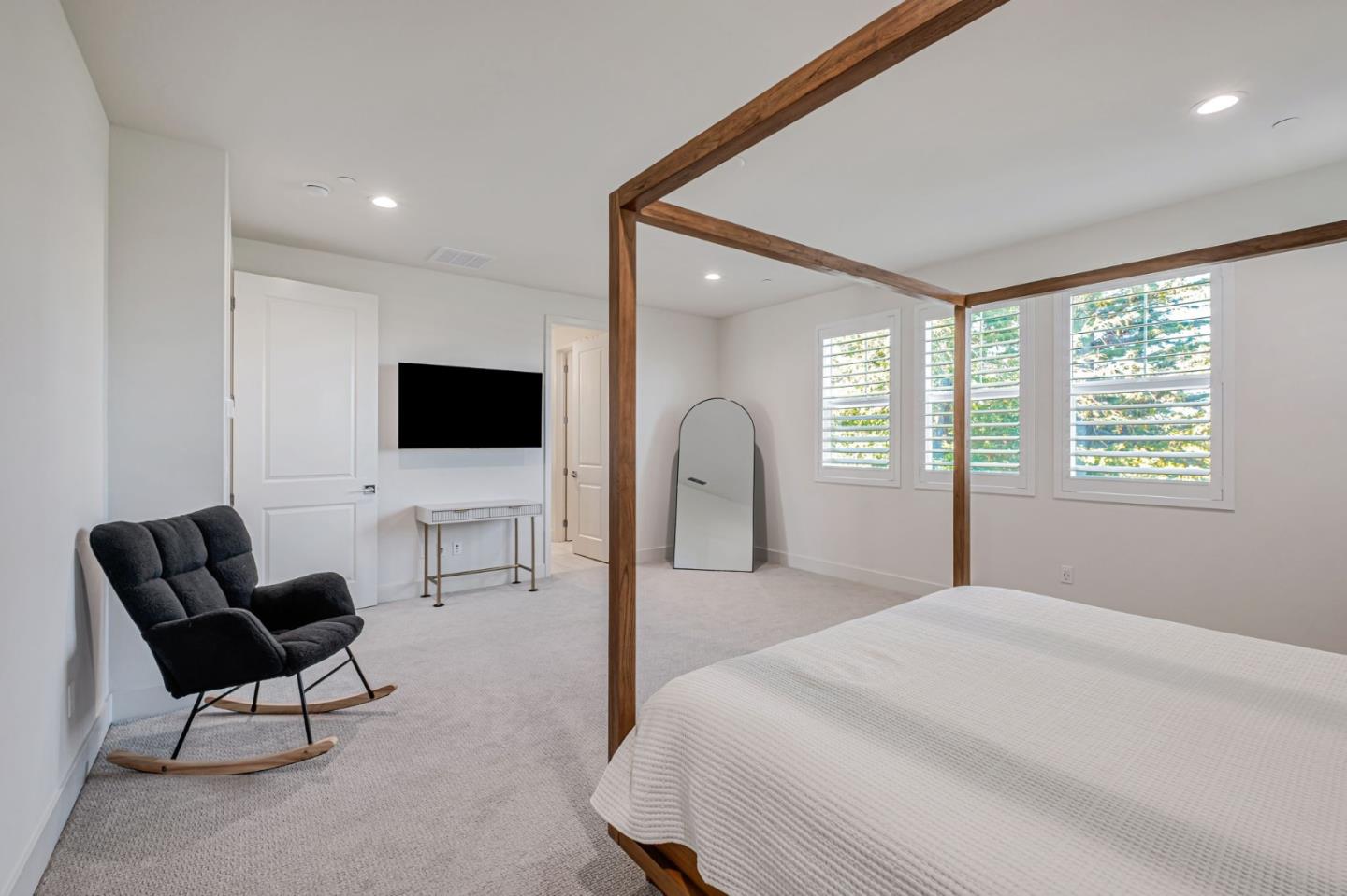 Detail Gallery Image 23 of 43 For 117 Haven Cir, Pleasant Hill,  CA 94523 - 4 Beds | 4/1 Baths