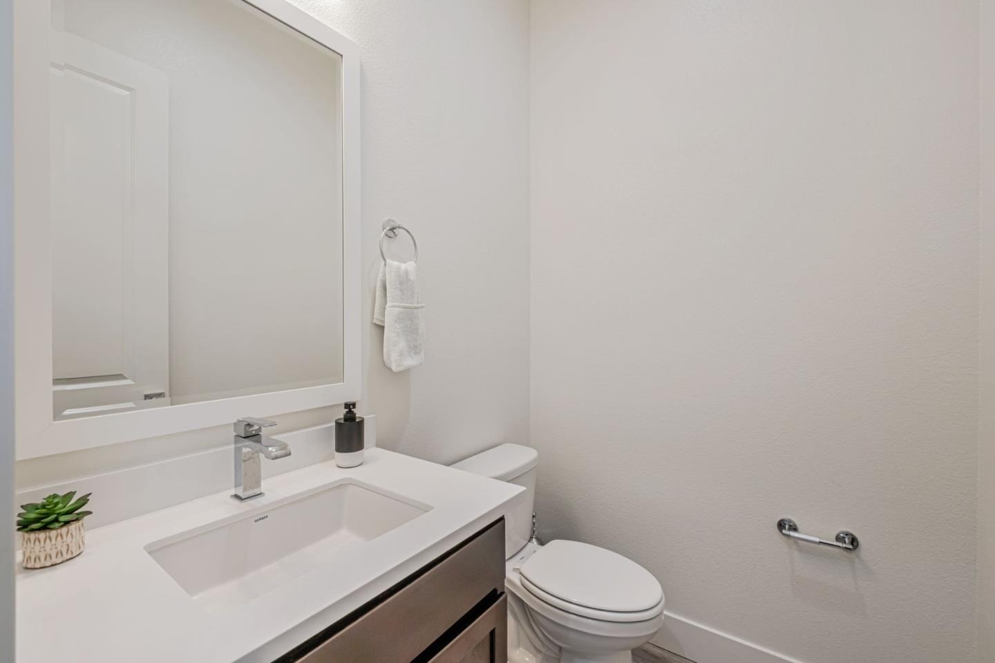 Detail Gallery Image 29 of 43 For 117 Haven Cir, Pleasant Hill,  CA 94523 - 4 Beds | 4/1 Baths