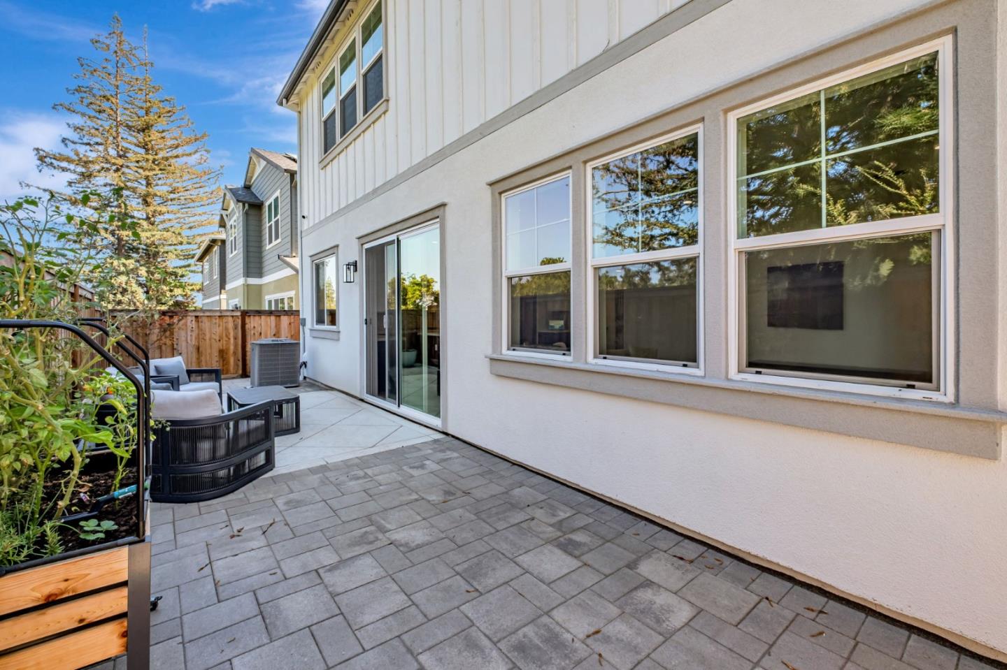 Detail Gallery Image 39 of 43 For 117 Haven Cir, Pleasant Hill,  CA 94523 - 4 Beds | 4/1 Baths