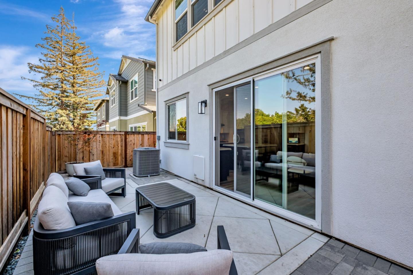 Detail Gallery Image 40 of 43 For 117 Haven Cir, Pleasant Hill,  CA 94523 - 4 Beds | 4/1 Baths