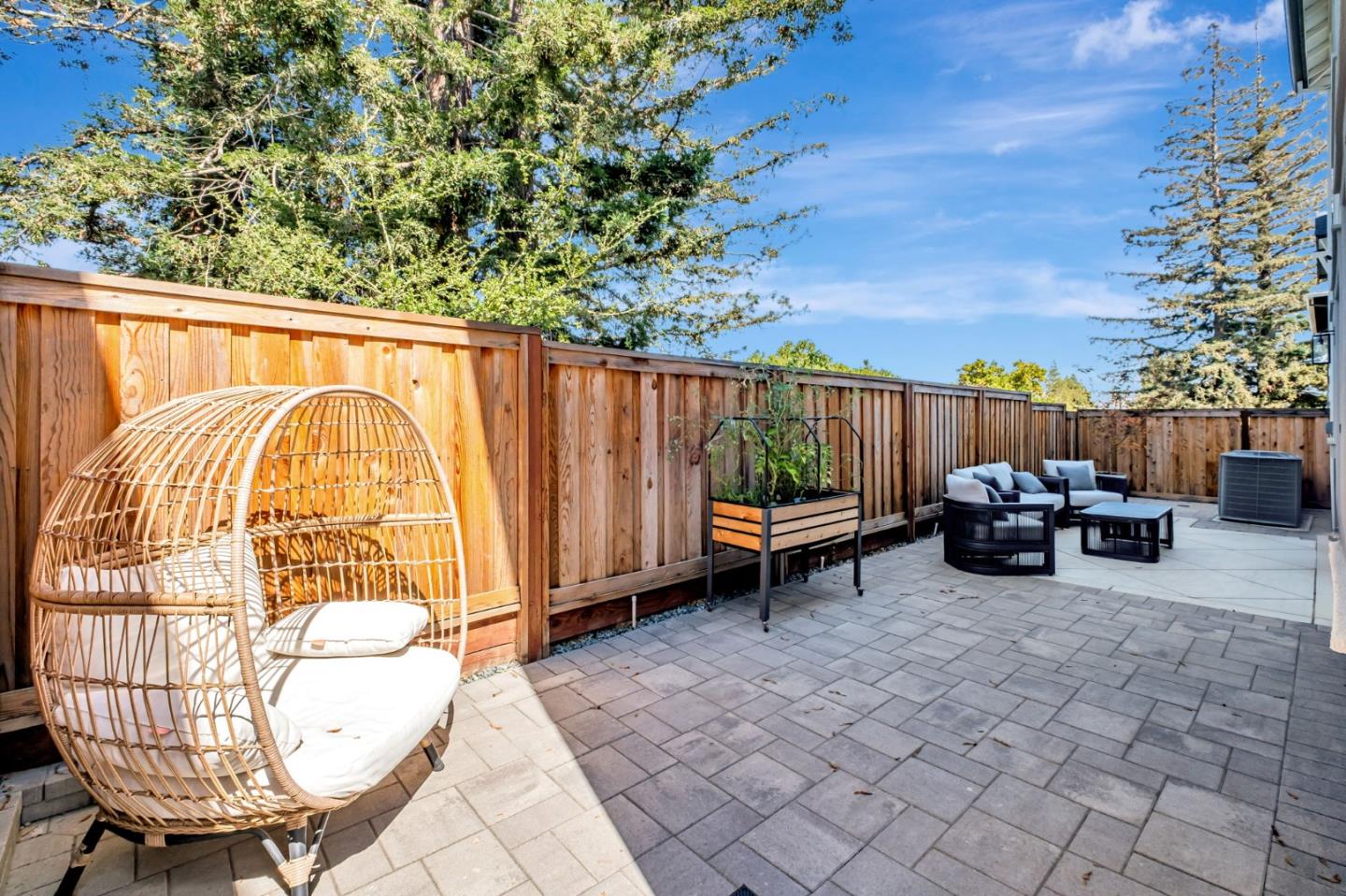 Detail Gallery Image 42 of 43 For 117 Haven Cir, Pleasant Hill,  CA 94523 - 4 Beds | 4/1 Baths