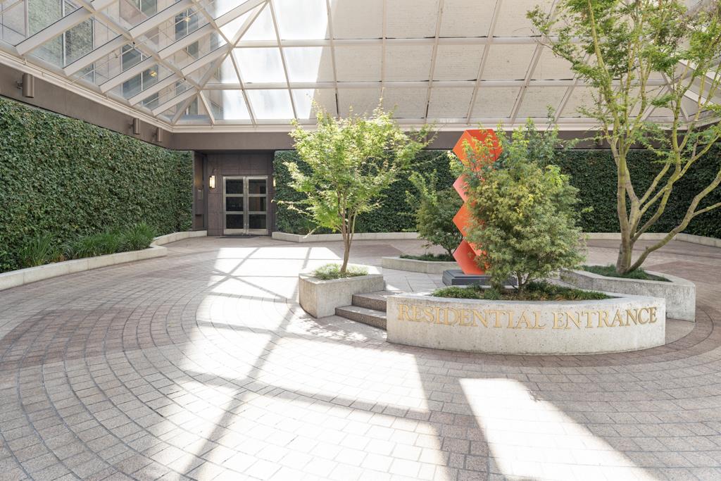 Front Image Thumbnail for ML82022775