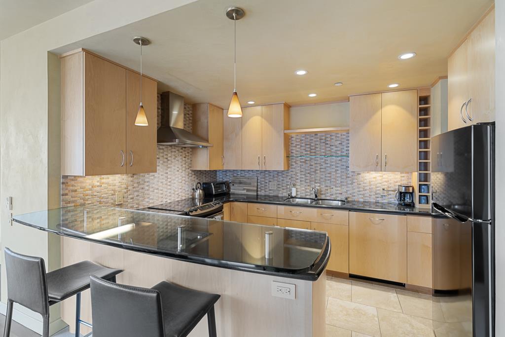 Detail Gallery Image 8 of 64 For 333 Bush St #3901,  San Francisco,  CA 94104 - 2 Beds | 2 Baths