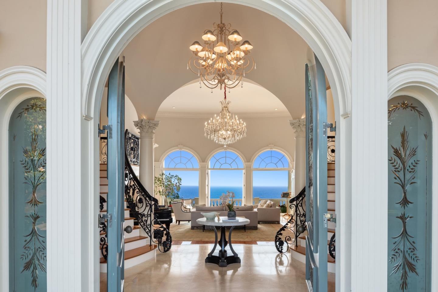 Detail Gallery Image 28 of 119 For 112 Holiday Dr, La Selva Beach,  CA 95076 - 7 Beds | 6/1 Baths