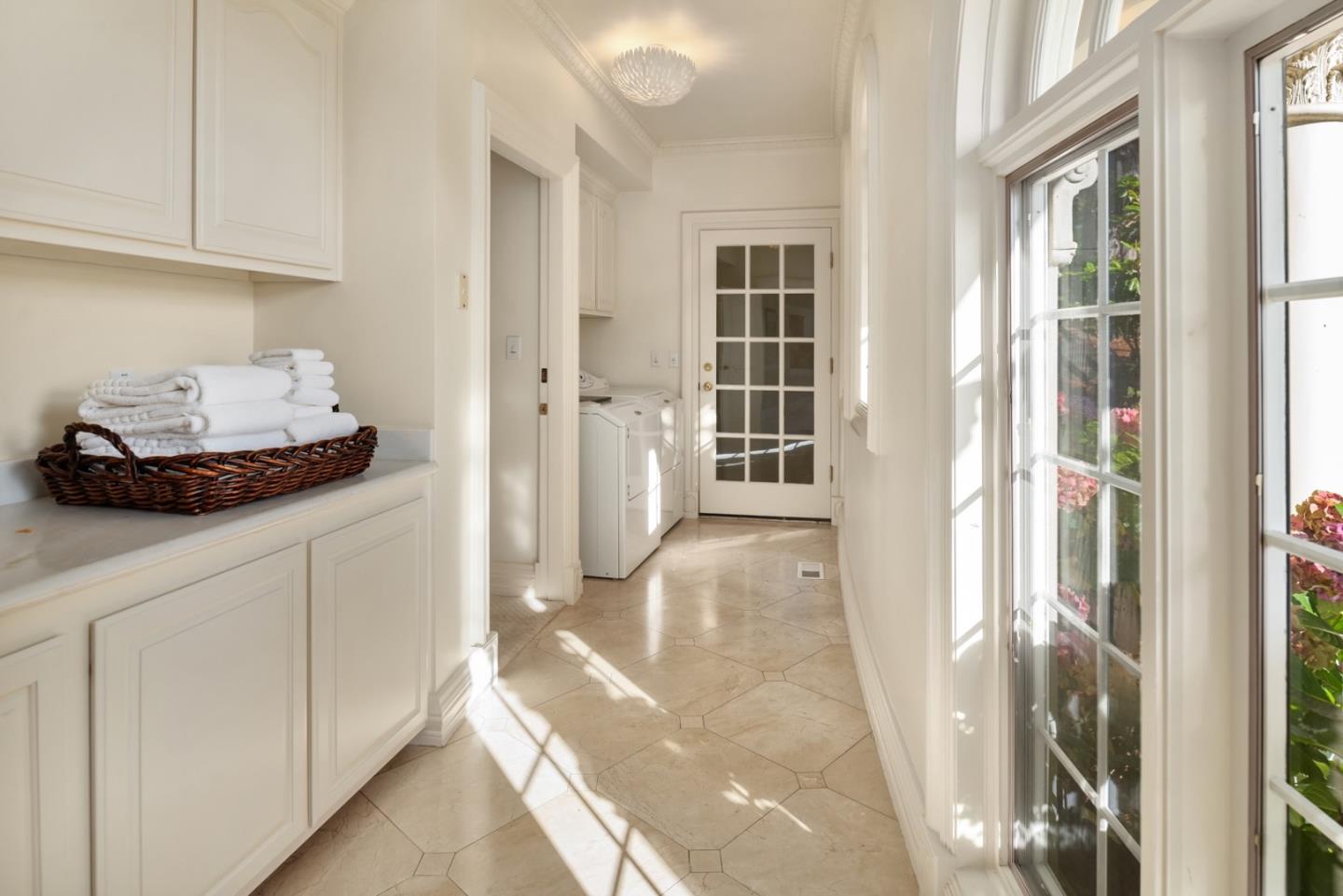 Detail Gallery Image 79 of 119 For 112 Holiday Dr, La Selva Beach,  CA 95076 - 7 Beds | 6/1 Baths