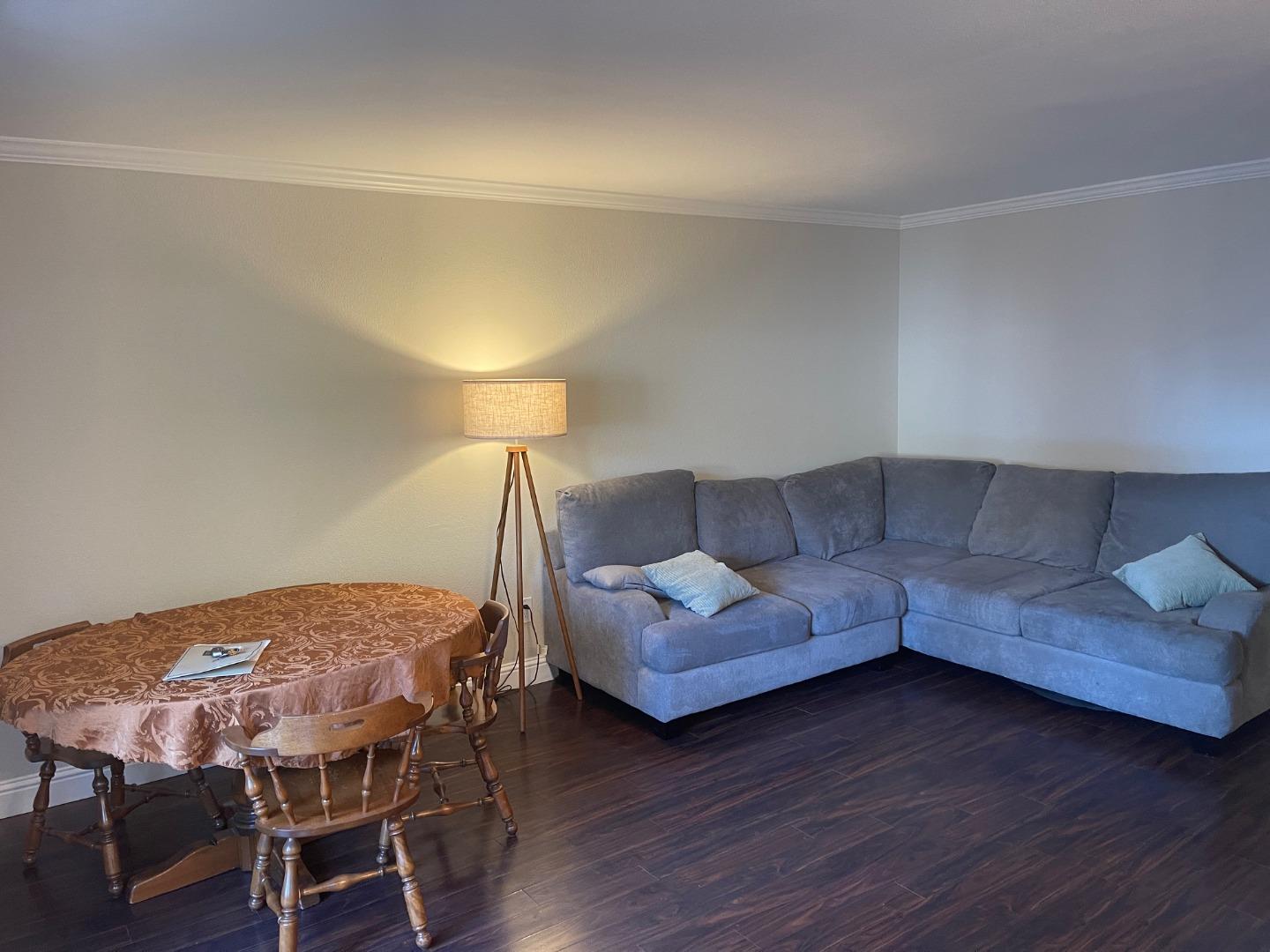 Detail Gallery Image 9 of 22 For 303 Tradewinds Dr #10,  San Jose,  CA 95123 - 2 Beds | 1 Baths