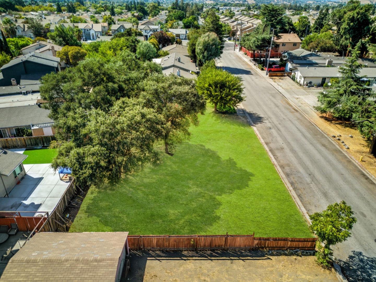 Detail Gallery Image 8 of 12 For 100 Block Ronan Ave, Gilroy,  CA 95020 - – Beds | – Baths