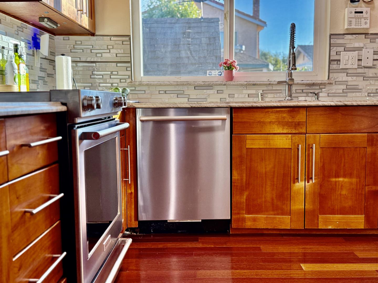 Detail Gallery Image 15 of 42 For 5736 Silver Leaf Rd, San Jose,  CA 95138 - 4 Beds | 2/1 Baths