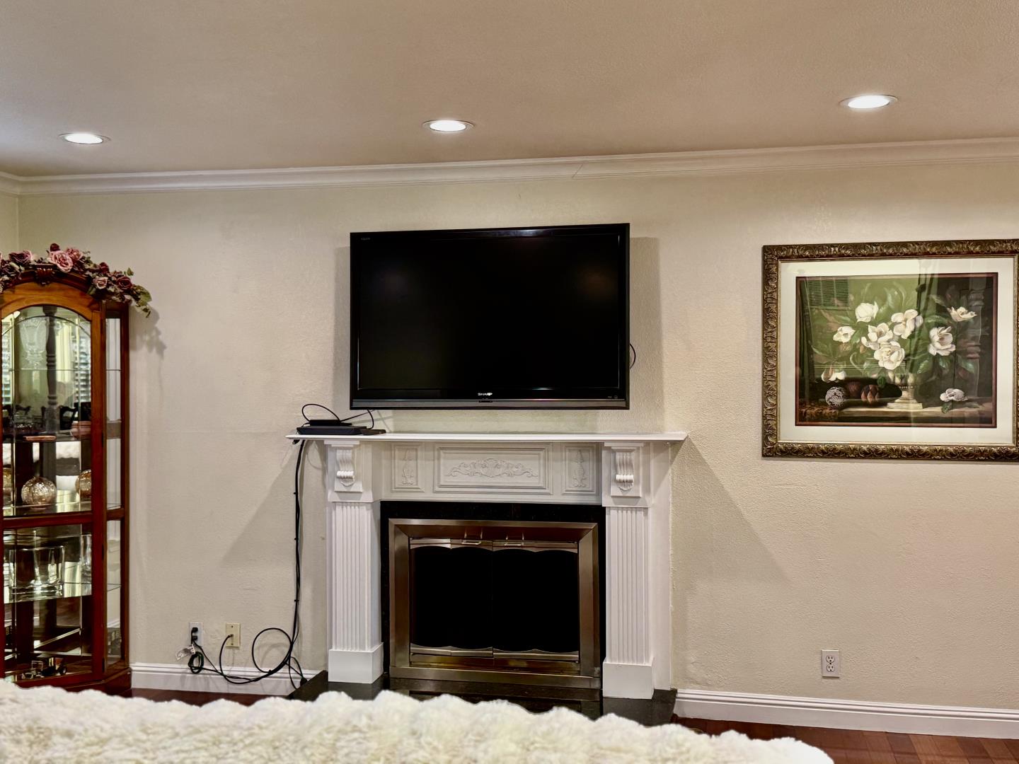 Detail Gallery Image 5 of 42 For 5736 Silver Leaf Rd, San Jose,  CA 95138 - 4 Beds | 2/1 Baths