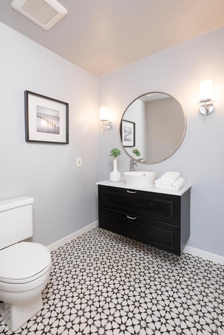 Detail Gallery Image 20 of 41 For 2860 Wakefield Dr, Belmont,  CA 94002 - 4 Beds | 2/1 Baths