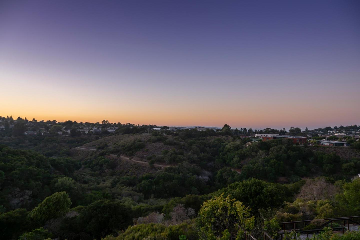 Detail Gallery Image 27 of 41 For 2860 Wakefield Dr, Belmont,  CA 94002 - 4 Beds | 2/1 Baths