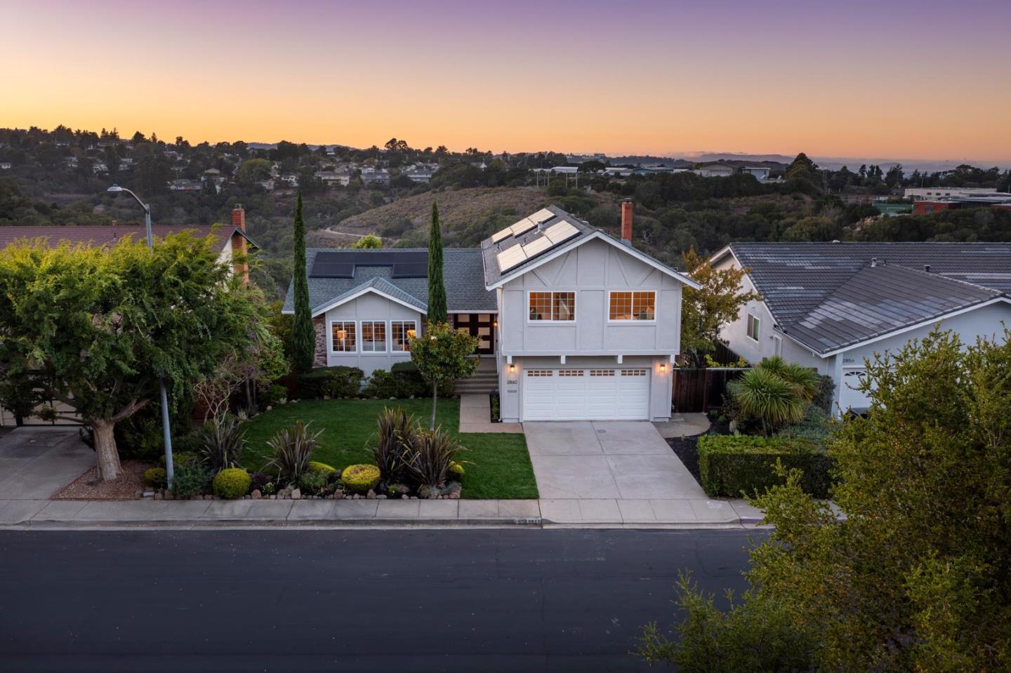 Detail Gallery Image 28 of 41 For 2860 Wakefield Dr, Belmont,  CA 94002 - 4 Beds | 2/1 Baths