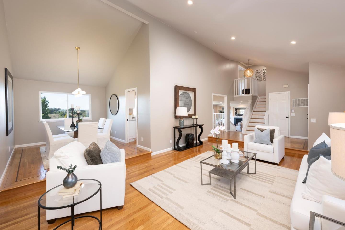 Detail Gallery Image 5 of 41 For 2860 Wakefield Dr, Belmont,  CA 94002 - 4 Beds | 2/1 Baths