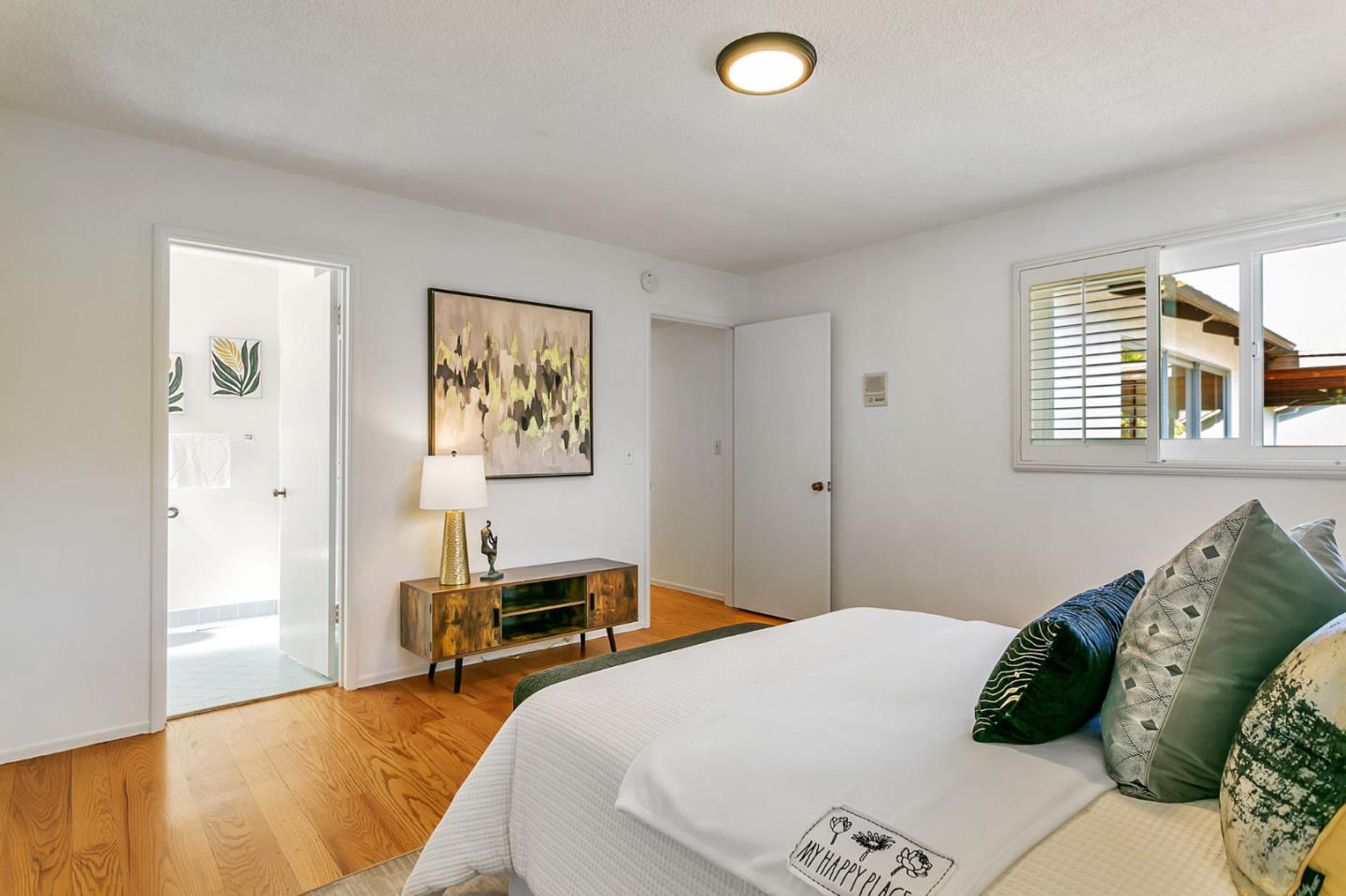 Detail Gallery Image 22 of 30 For 1691 Yale Dr, Mountain View,  CA 94040 - 3 Beds | 2 Baths