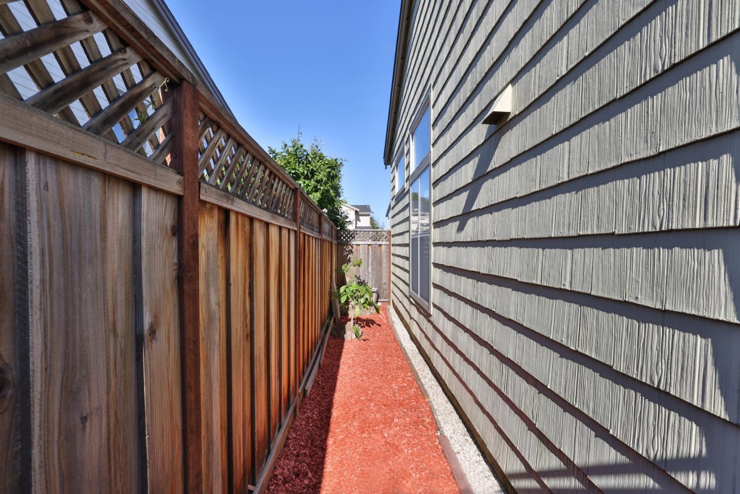 Detail Gallery Image 20 of 20 For 37 Lance Way, Hayward,  CA 94544 - 3 Beds | 2/1 Baths
