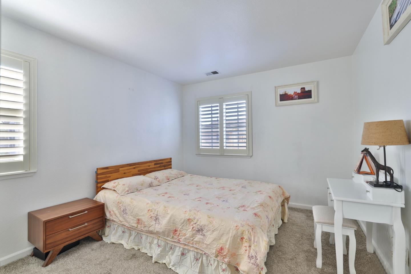 Detail Gallery Image 9 of 20 For 37 Lance Way, Hayward,  CA 94544 - 3 Beds | 2/1 Baths