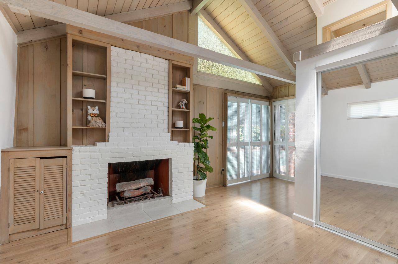 Detail Gallery Image 21 of 26 For 20 Kent Pl, Palo Alto,  CA 94301 - 2 Beds | 2 Baths