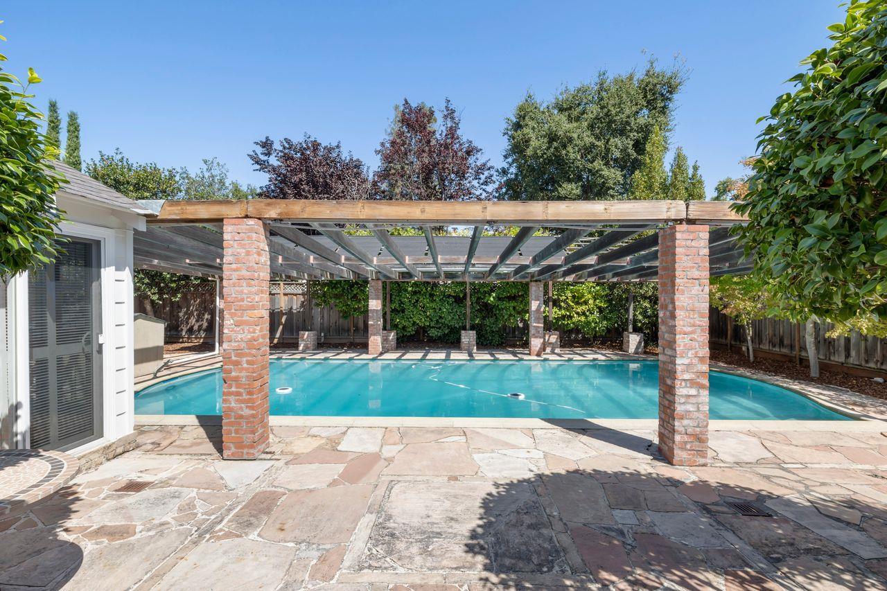 Detail Gallery Image 22 of 26 For 20 Kent Pl, Palo Alto,  CA 94301 - 2 Beds | 2 Baths