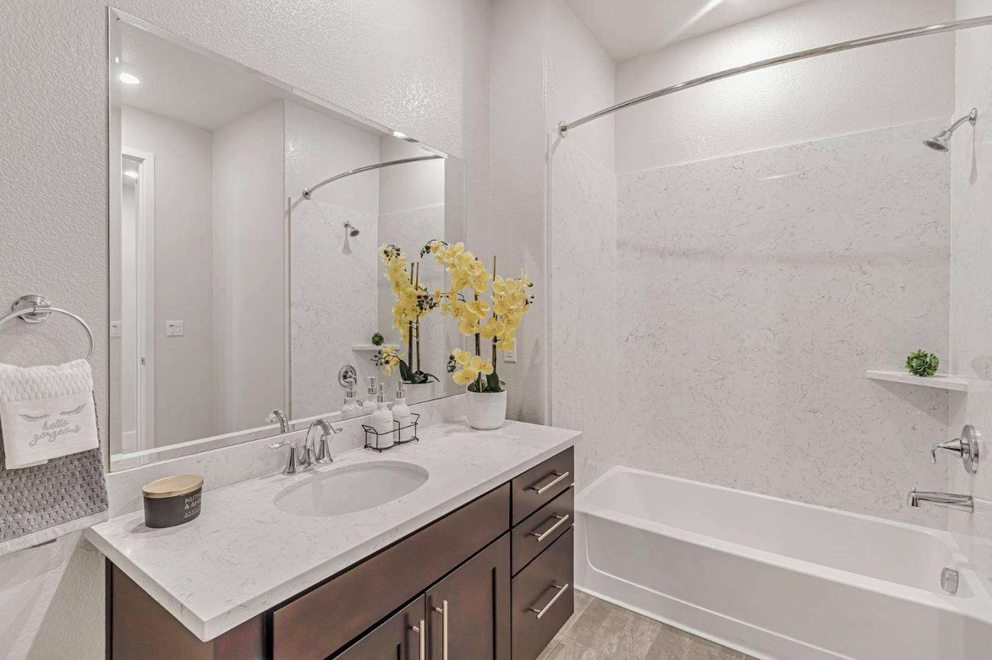 Detail Gallery Image 21 of 28 For 1028 Foster Square Ln #305,  Foster City,  CA 94404 - 3 Beds | 2 Baths