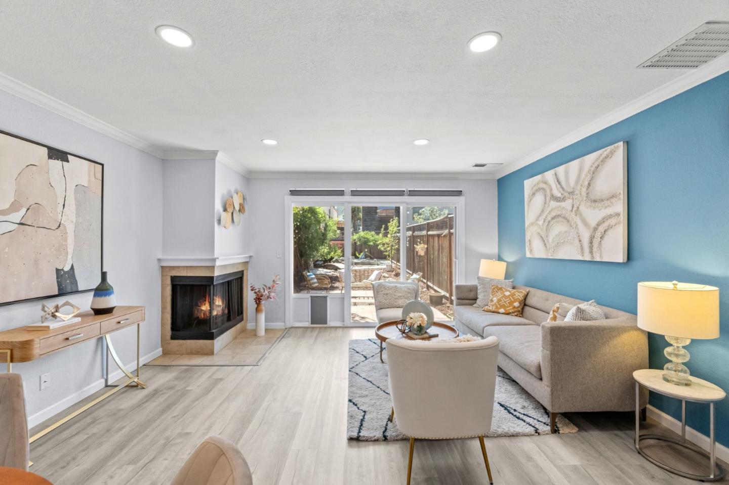 Detail Gallery Image 13 of 59 For 668 W Sunnyoaks Ave, Campbell,  CA 95008 - 2 Beds | 1/1 Baths