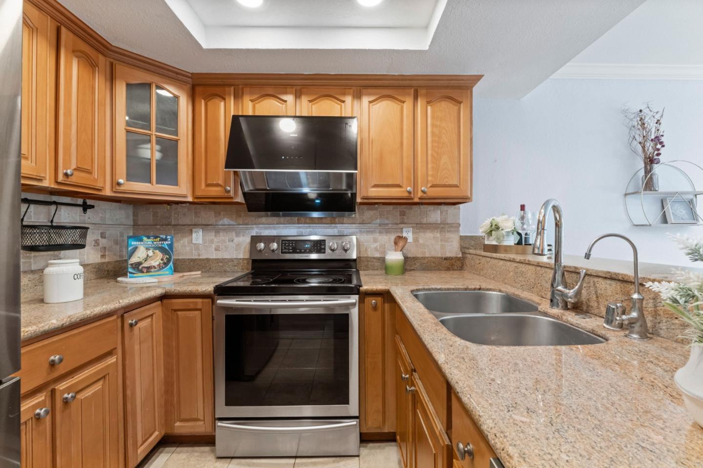 Detail Gallery Image 17 of 59 For 668 W Sunnyoaks Ave, Campbell,  CA 95008 - 2 Beds | 1/1 Baths