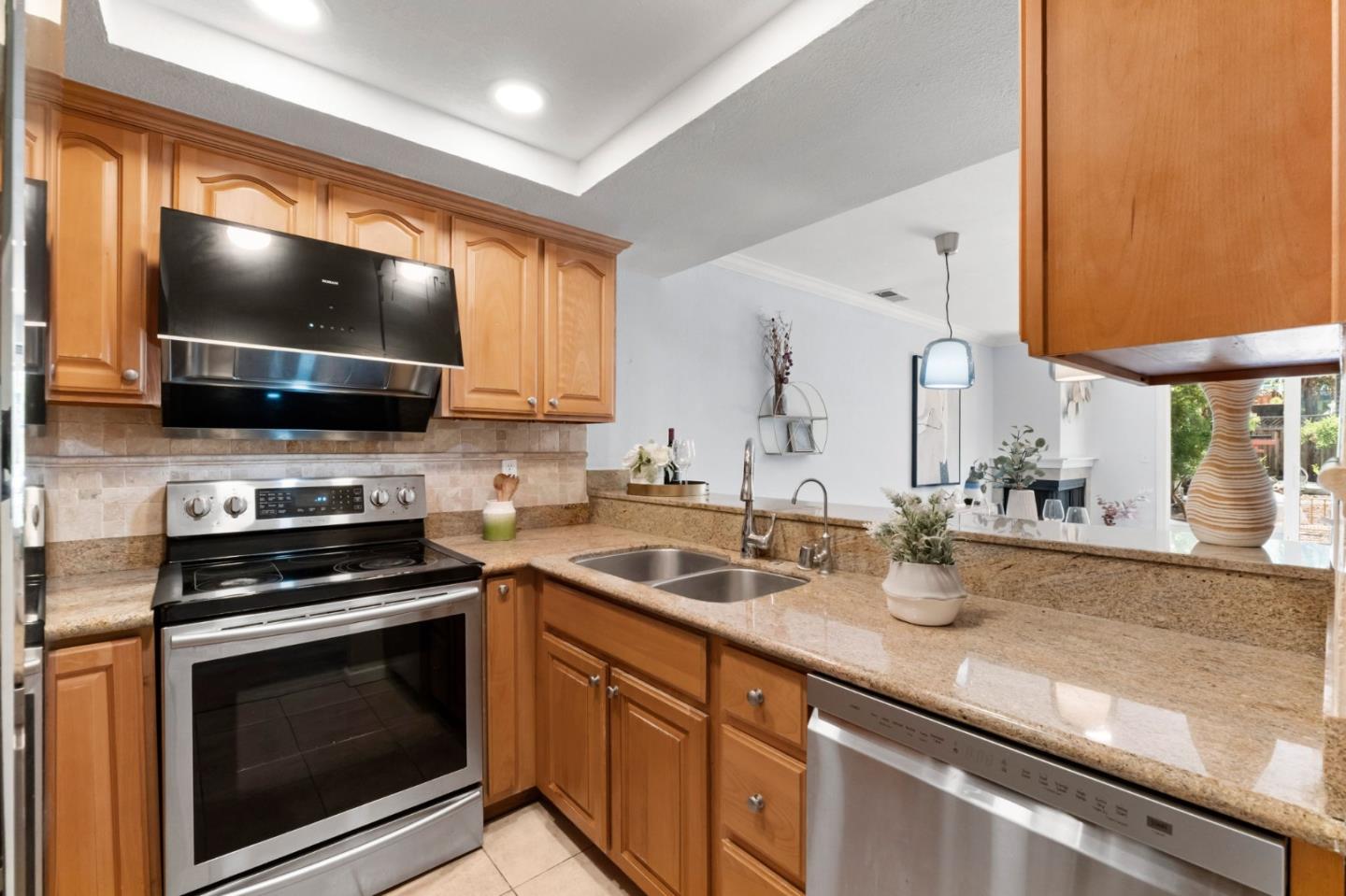 Detail Gallery Image 19 of 59 For 668 W Sunnyoaks Ave, Campbell,  CA 95008 - 2 Beds | 1/1 Baths