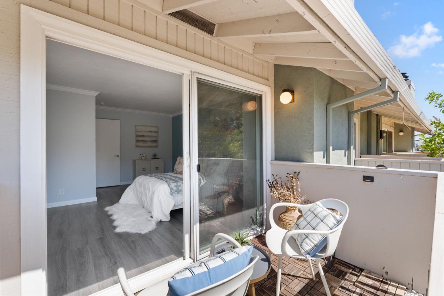 Detail Gallery Image 6 of 59 For 668 W Sunnyoaks Ave, Campbell,  CA 95008 - 2 Beds | 1/1 Baths