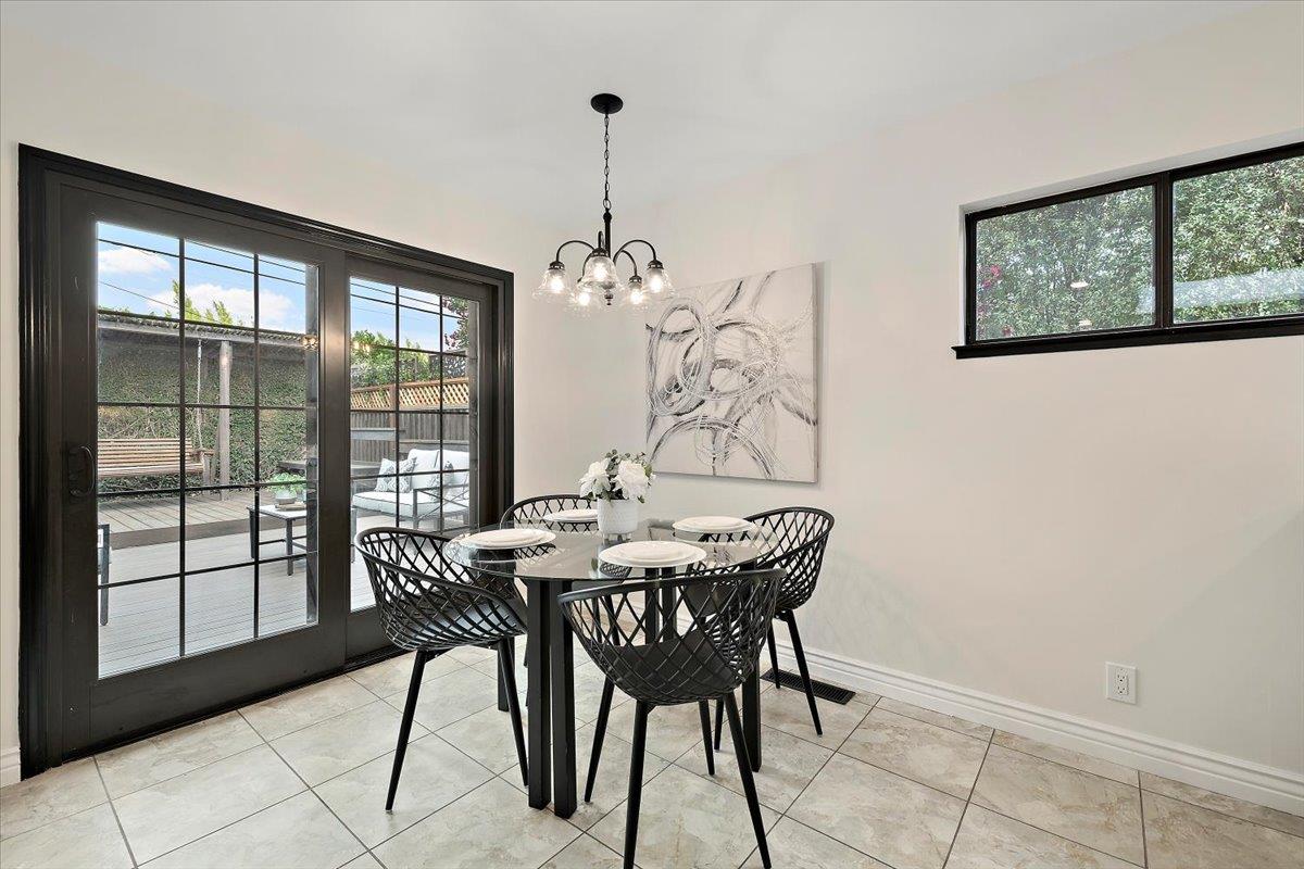 Detail Gallery Image 11 of 44 For 4867 Anna Dr, San Jose,  CA 95124 - 5 Beds | 4 Baths